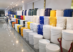 日本韩国鸡儿喷水吉安容器一楼涂料桶、机油桶展区